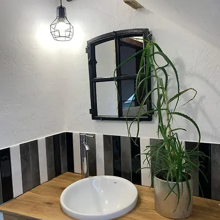 Villa Miejski 8 *