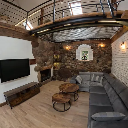 Miejski 8 Villa *